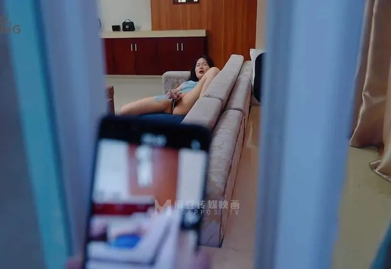 sex china mẹ con,phim sex người,chim chích choè đột nhập trả bài em cạnh nhà đang thủ dâm